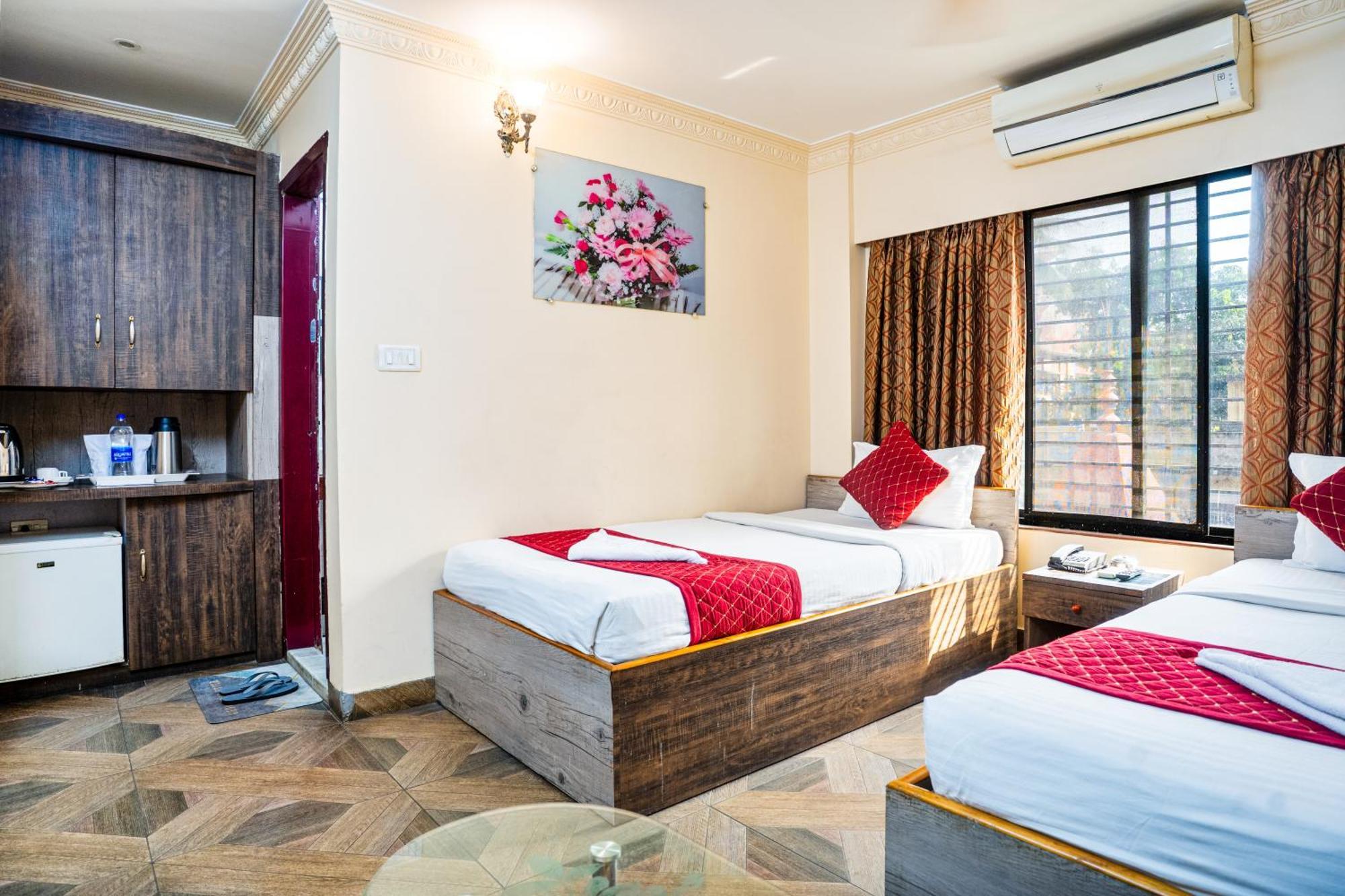 Apples Balaji Inn Siliguri Extérieur photo