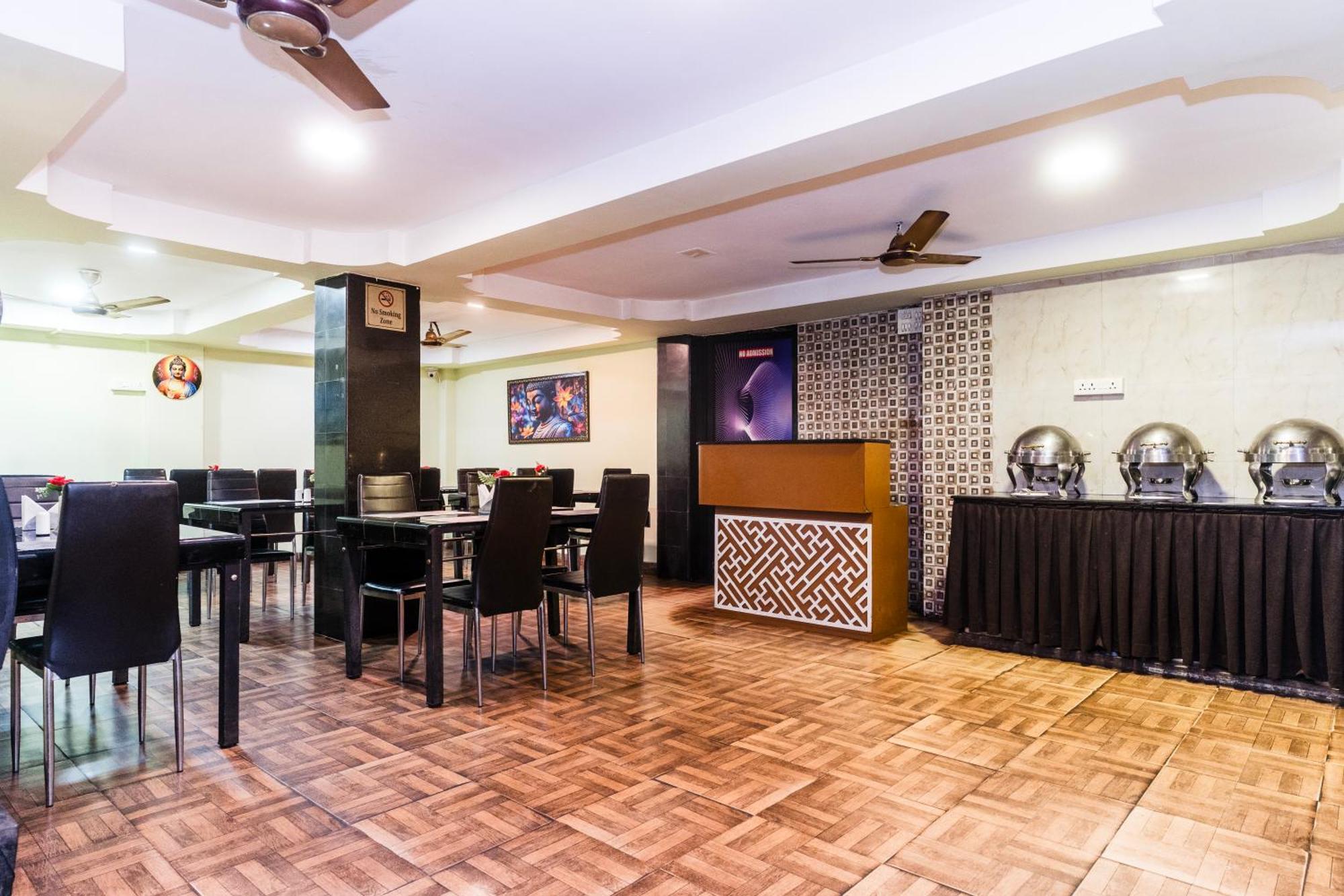 Apples Balaji Inn Siliguri Extérieur photo