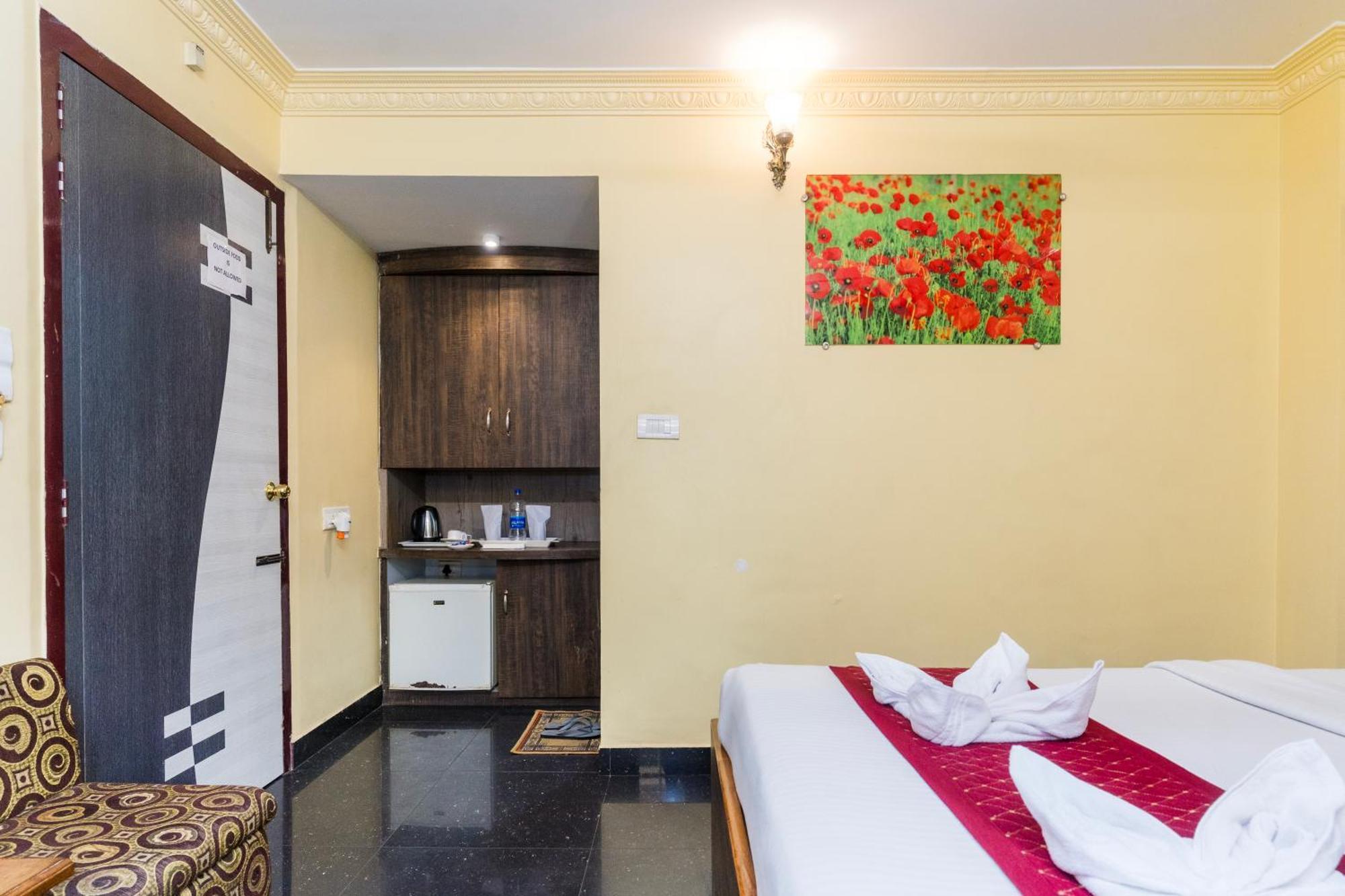 Apples Balaji Inn Siliguri Extérieur photo